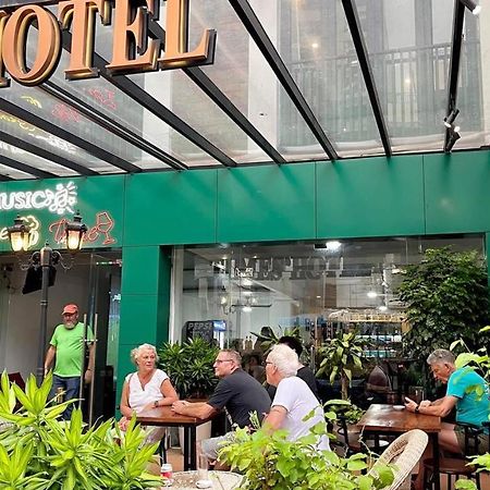 Times Hotel At Bassac Lane Phnom Penh Exteriör bild