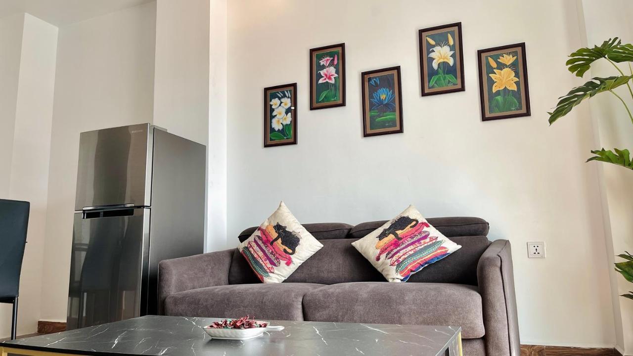 Times Hotel At Bassac Lane Phnom Penh Exteriör bild