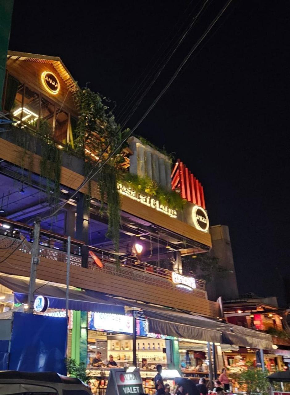 Times Hotel At Bassac Lane Phnom Penh Exteriör bild