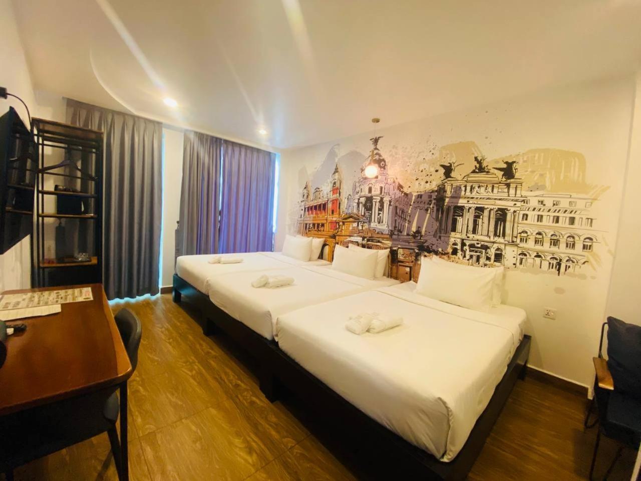 Times Hotel At Bassac Lane Phnom Penh Exteriör bild