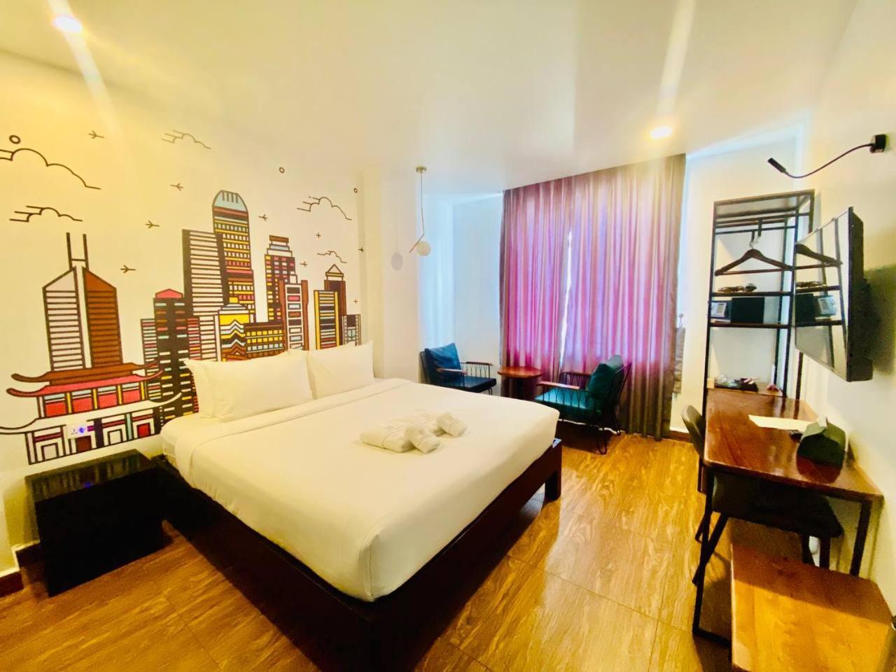 Times Hotel At Bassac Lane Phnom Penh Exteriör bild